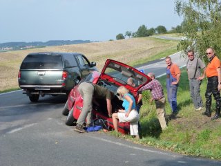 Auto im Graben