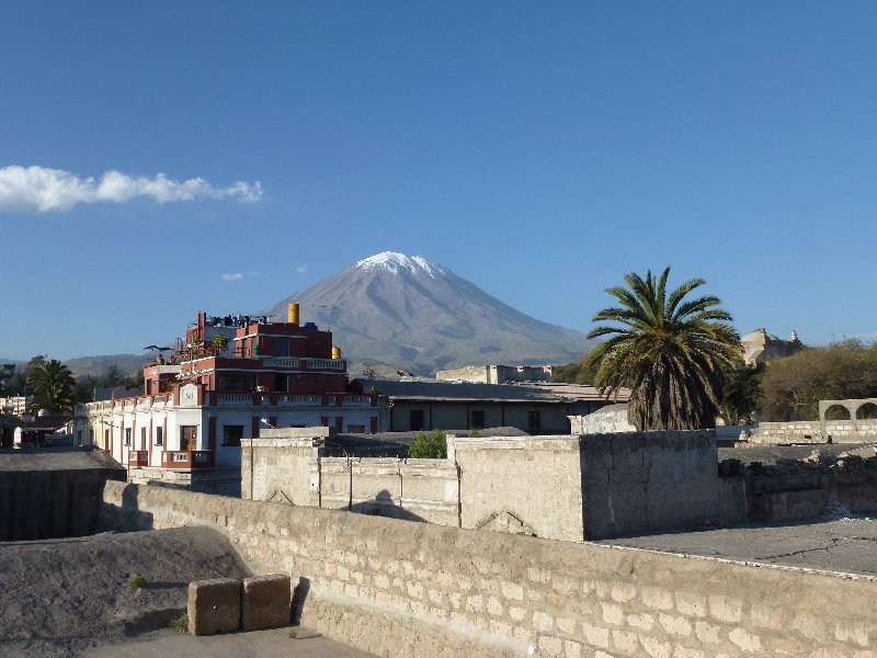 Volkan de Misti über Arequipa