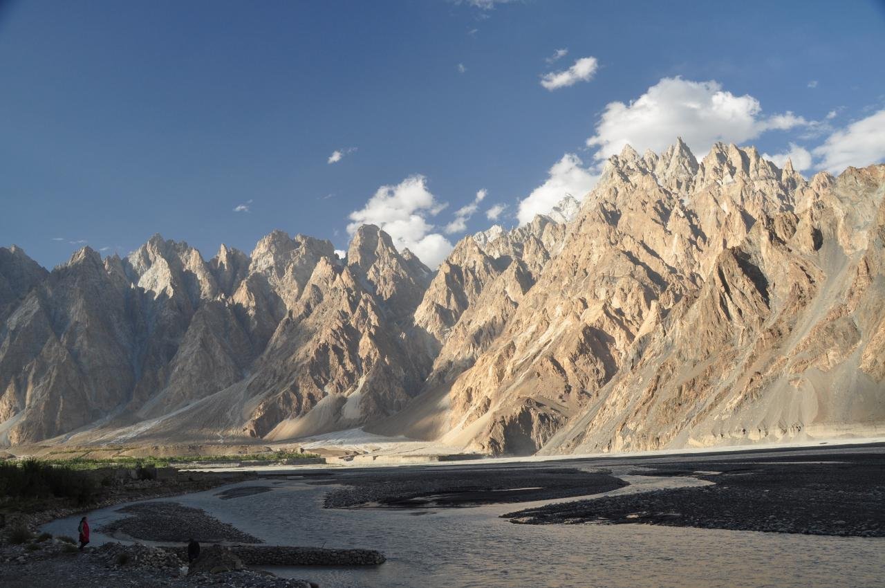 Passu Conues