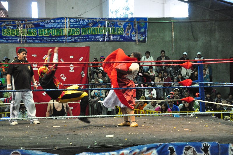 Cholita Wrestling